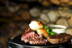 Cobb Pro Houtskoolbarbecue - Zwart -Buitenwinkel 1267 1900 250y8468 1