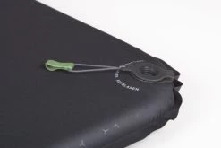 Exped SIM 3.8 M Zelfopblazende Slaapmat 11 Exped SIM 3.8 M Zelfopblazende Slaapmat -Buitenwinkel 1267 1900 sim black close