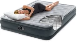 Intex Comfort Plush Luchtbed - Queensize - Ingebouwde Elektrische Pomp -Buitenwinkel 1320 1900 67770 inuse 2023 300