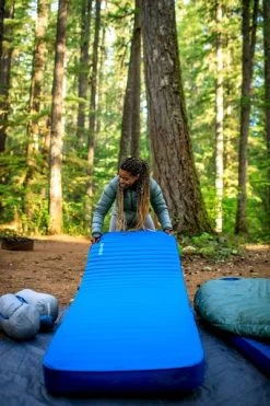 Therm-A-Rest MondoKing 3D 11.0 L Zelfopblazende Slaapmat -Buitenwinkel 1900 1267 2020 thermarest oregon 3sisters geiser 0623