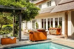 OFYR Island Corten 100 Pro Teak Wood 8 OFYR Island Corten 100 Pro Teak Wood -Buitenwinkel 800 1200 island pro 01